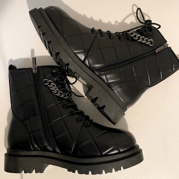 Cape Robbin Combat boots - Picture 4 of 4